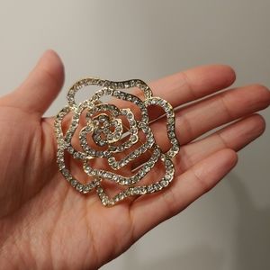 Camellia crystal brooch